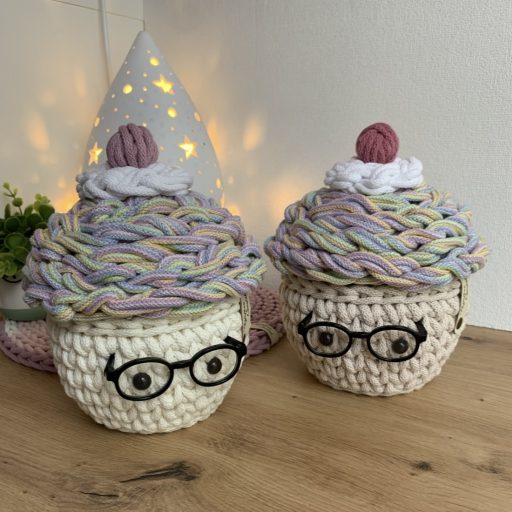 Cupcake horgolt tároló