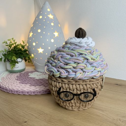 Cupcake horgolt tároló