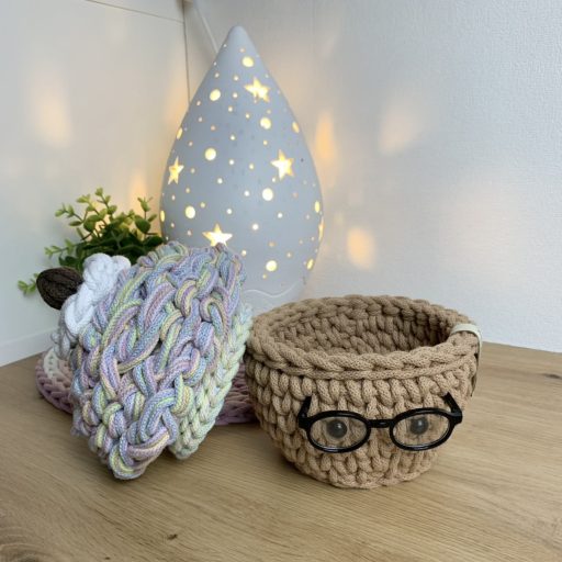 Cupcake horgolt tároló