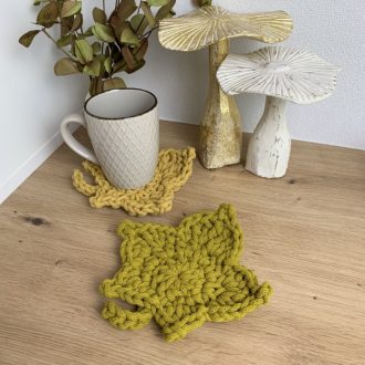 Juharfalevél horgolt poháralátét - Spicy yellow