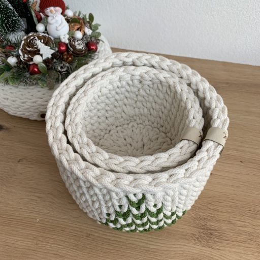 Fenyőfa horgolt tároló kosár
