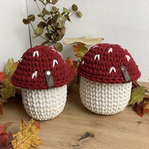 Mesebeli gomba tároló