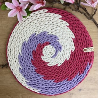   Emma hullám mintájú horgolt tányéralátét vagy asztalközép - lila, pink