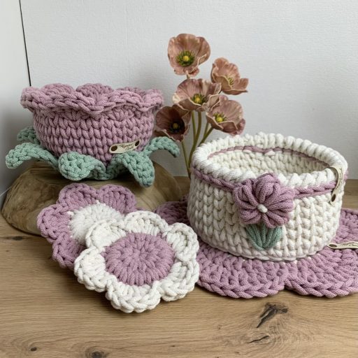 Nem hervadó virágkosár, horgolt tároló - nagy